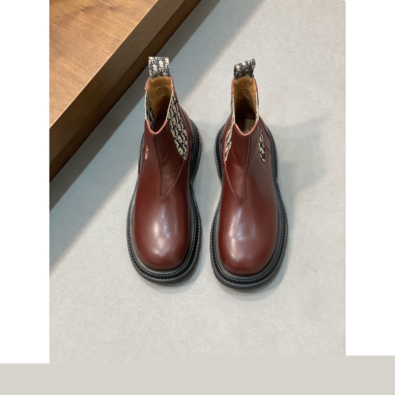 ch**an D*or boots